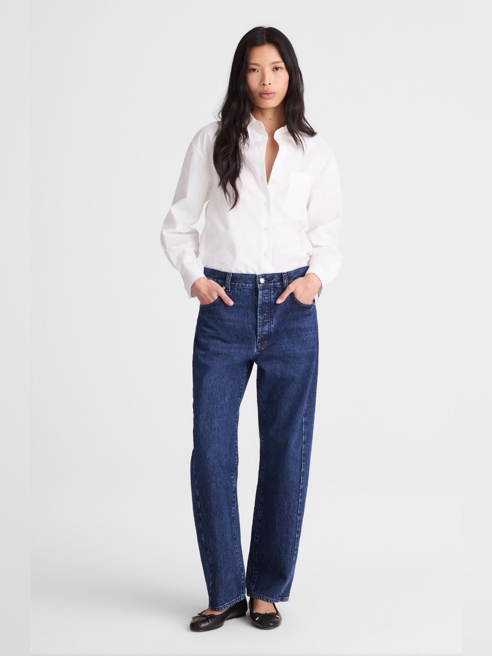 Madewell Pieced barrel-leg jeans, mckinney wash color ,size 27 with small defect